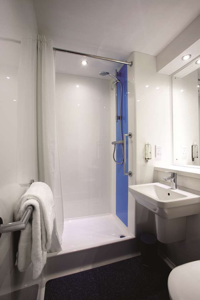 Travelodge Widnes Szoba fotó